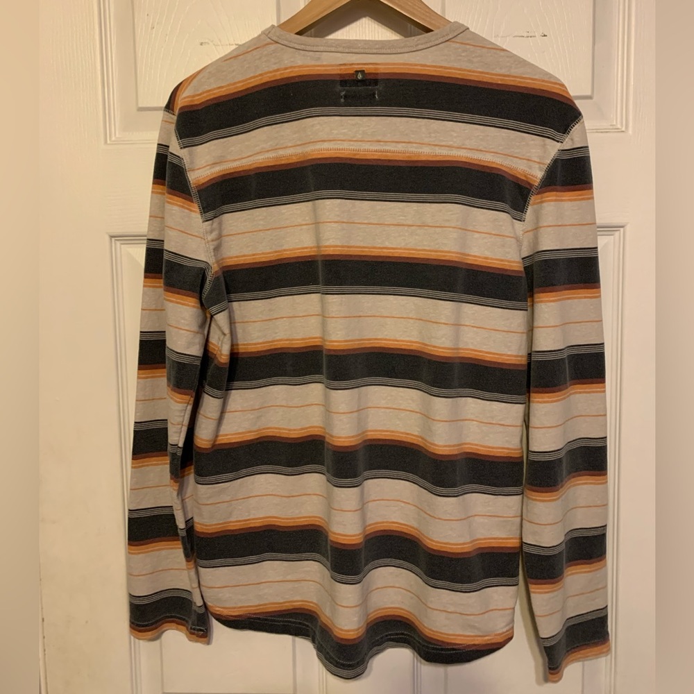 Volcom long sleeve - Picture 2 of 3
